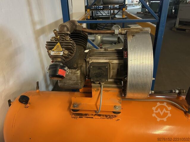 Compresor Kaeser EPC 630-250