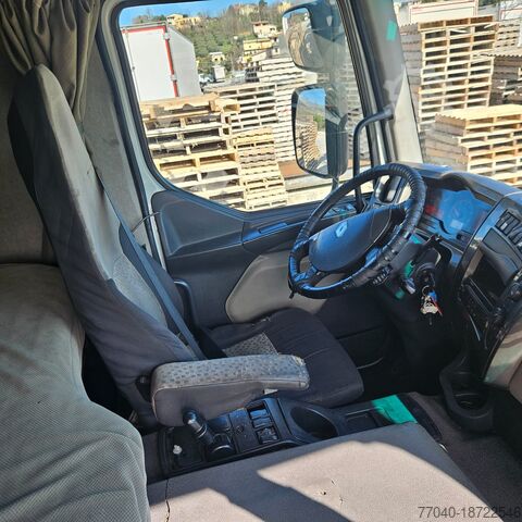 Autós kocsi Renault Premium 450.18 C con attrezzatura ROLFO