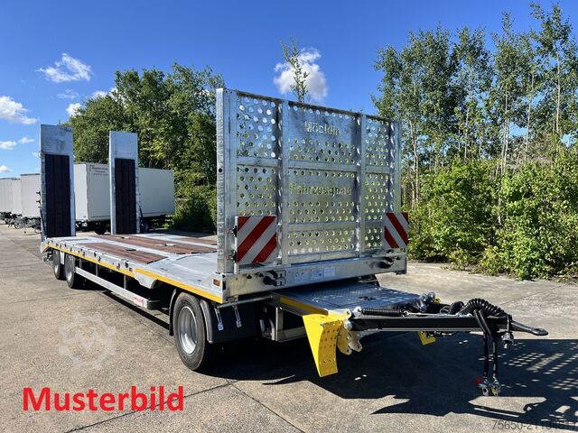 Low loader trailer Möslein T4 VB H1 gerade  neuer 4 Achs Tieflader gerade hydraulischen Rampen