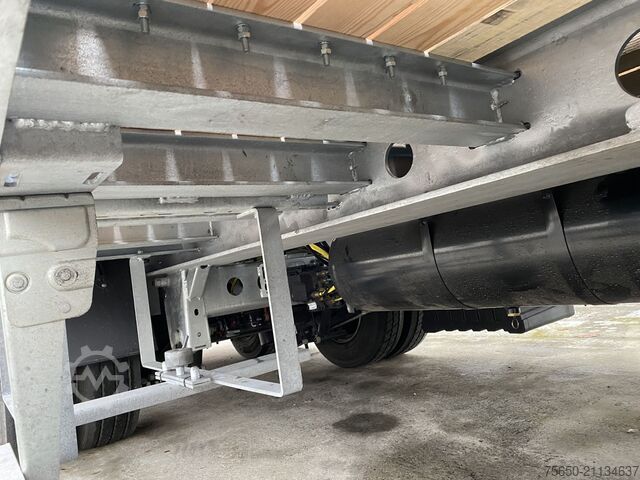 Low loader trailer Möslein T 3-P9,2 OR  3 Achs Tieflader gerader Ladefläche 9 m, Neufahrzeug