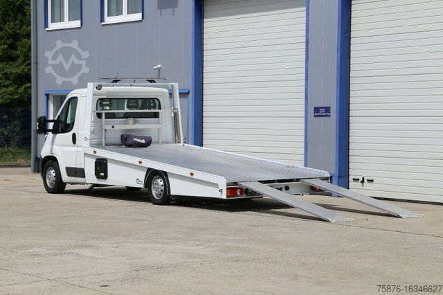 Bestelwagen autodrager PEUGEOT Boxer 2,2 HDI 180 PS