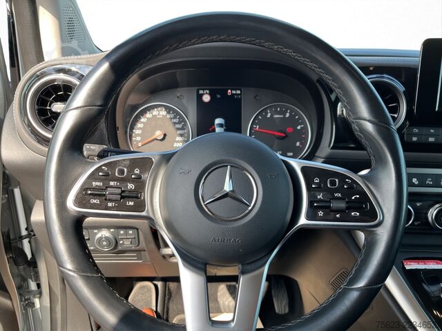 Minibus Mercedes-Benz T 180 d PROGRESSIVE Standard AUT DynLicht Kam.