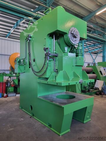 Ekscentrična presa Richter 315t