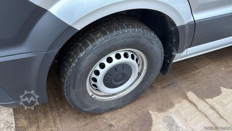 Furgoneta Volkswagen Crafter (BE VAN / NAVI / AIRCO / DUBBEL CABINE ...