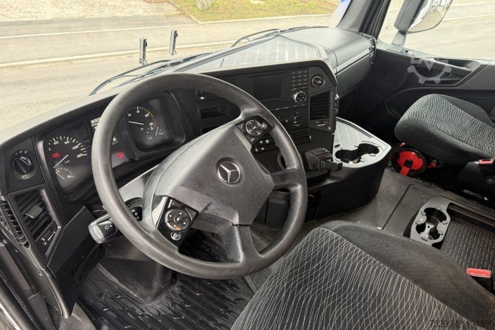 Camión volquete trilateral Mercedes-Benz Arocs 3245 8x4 Meiller-Kipper / Swiss-Vehicle