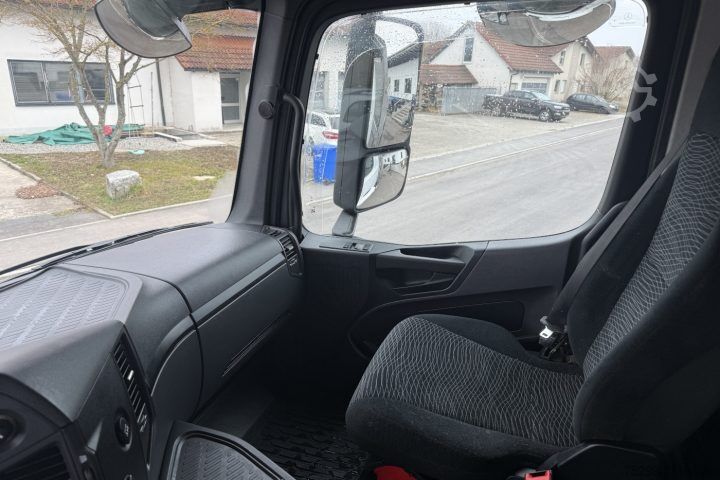 Camión volquete trilateral Mercedes-Benz Arocs 3245 8x4 Meiller-Kipper / Swiss-Vehicle