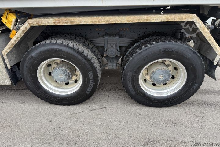 Camión volquete trilateral Mercedes-Benz Arocs 3245 8x4 Meiller-Kipper / Swiss-Vehicle