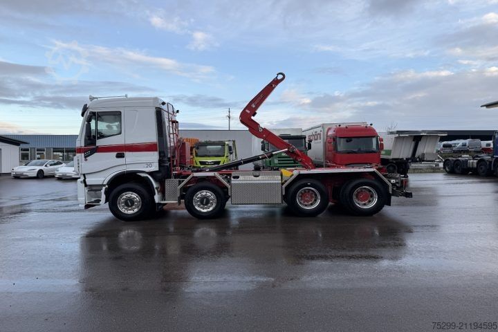 Camión portacontenedores de gancho Iveco 340X51Z X-Way 8x4 Hiab / Swiss-Vehicle