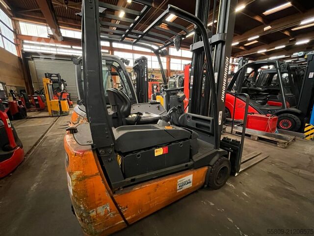 Electric 3-wheel forklift Jungheinrich EFG-DF 18