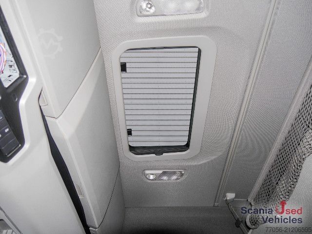 Volume tractor unit Scania R 460 A4x2EB - SUPER -