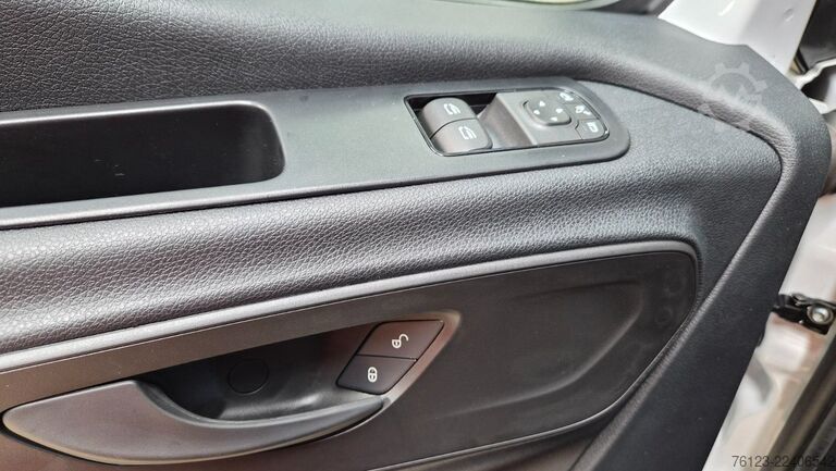 Microbuz MERCEDES-BENZ 311 Sprinter 9 Sitzer auf Wunsch VIP Sitze