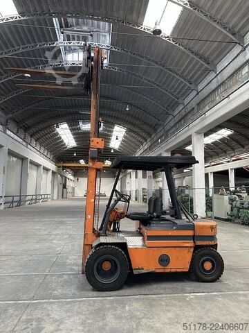 1990 Lugli 40C Sollevatore diesel, gemellato, con translatore Lugli 40C
