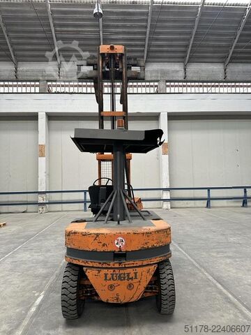 1990 Lugli 40C Sollevatore diesel, gemellato, con translatore Lugli 40C