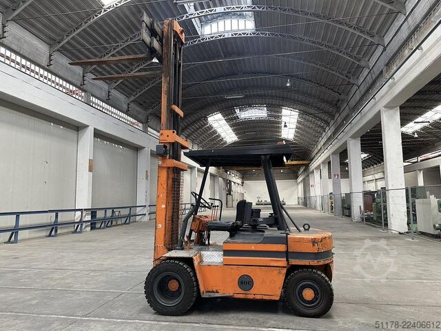 1990 Lugli 40C Sollevatore diesel, gemellato, con translatore Lugli 40C