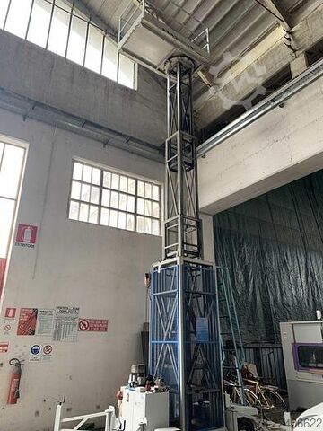 Piattaforma idraulica di sollevamento per operatore, portata Kg. 200 Sordella 