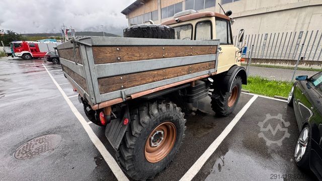 Fourgon benne basculante MERCEDES-BENZ Unimog 406 Bj 1975