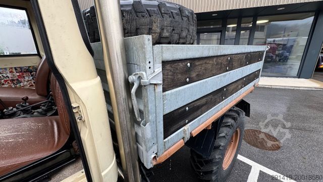 Fourgon benne basculante MERCEDES-BENZ Unimog 406 Bj 1975