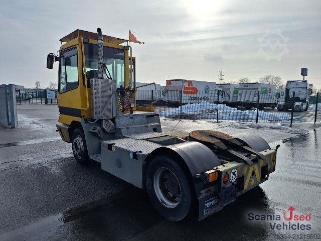 Standard nyergesvontató Terberg YT 182