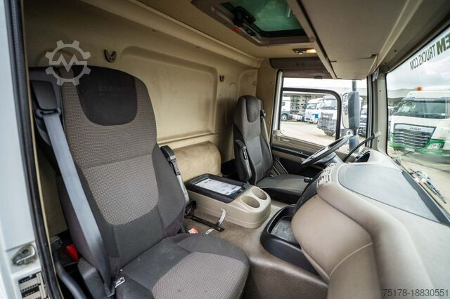 Μεταφορά σε ψύξη/κατάψυξη DAF CF 75.310 + THERMO KING+DHOLLANDIA