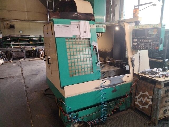 Vertical machining center Dah Lih MCV 720