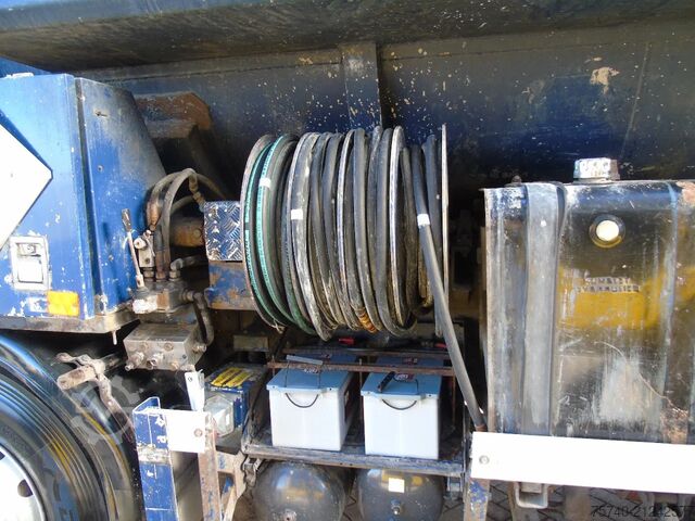 Suction vehicle Volvo FM 12.340 + ecota 14.700 liter + 8x4 + euro 2 +...