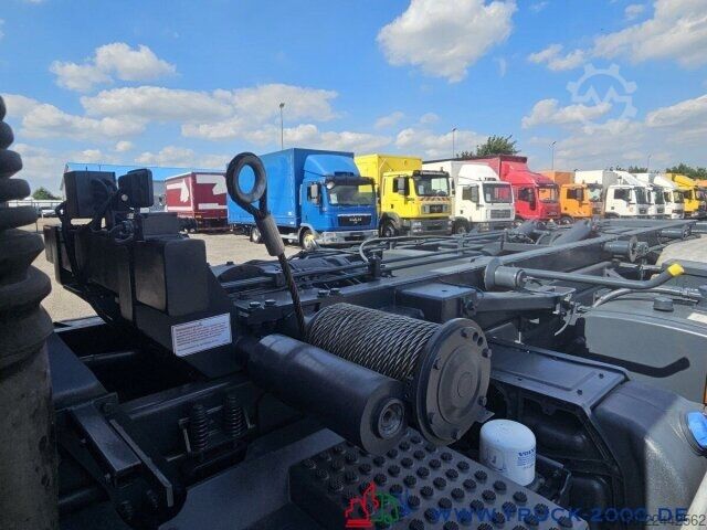 Φορτηγό γερανός roll-off Volvo FMX 420 6x4 Seil Abrollkipper nur 146.659 Km