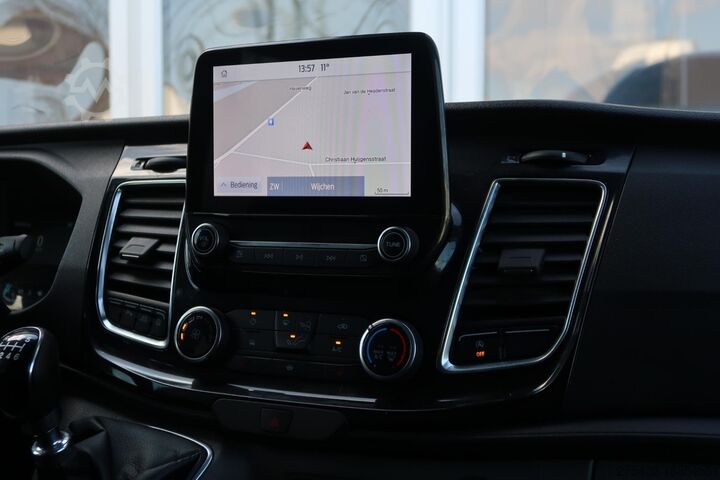 Station wagon con tetto alto Ford Transit Custom 300 2.0 TDCI L1H1 Limited DC AUT...