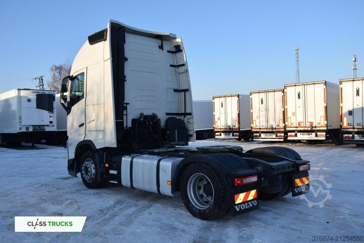 Standard tractor unit VOLVO FH 500 Globetrotter XL Varios