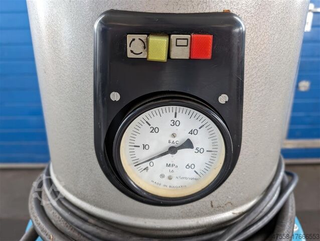 Grease filling device VEB AG.3