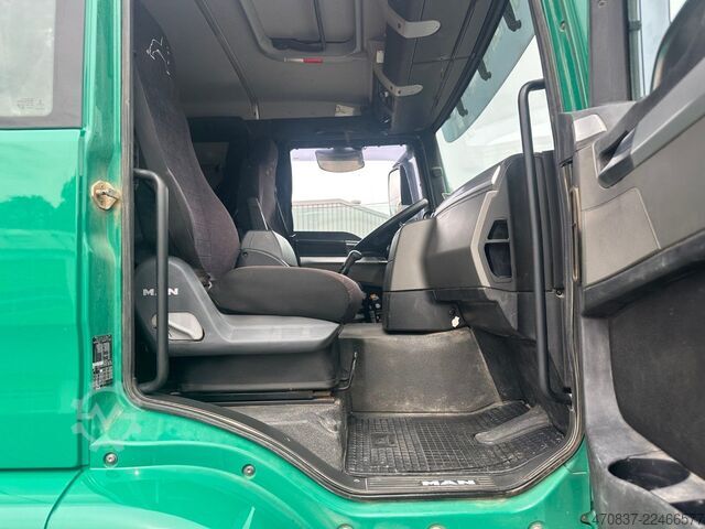 Trattore stradale standard MAN TGS 26.500 / 6x6 BL