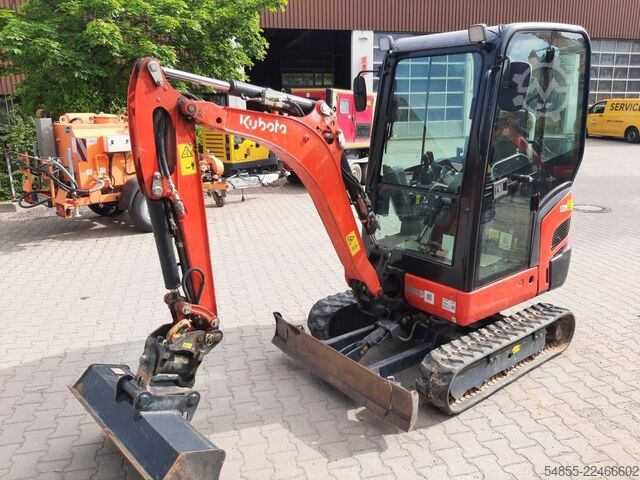 Miniescavatore KUBOTA KX019-4