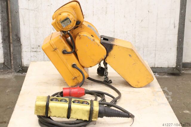 Láncos emelő kocsival 125 kg Balkancar BO 91M