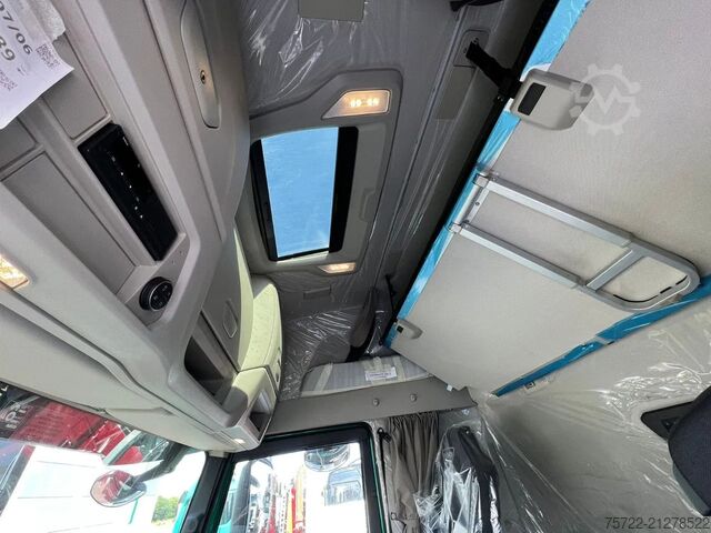 Timber transporter Iveco X-WAY 570 6x4 BL  Kurzholz-LKW Kran nach Wahl