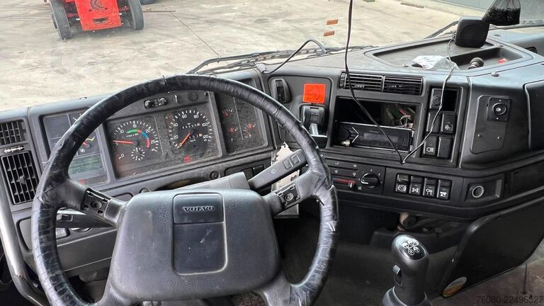 Podwozie z kabiną Volvo FH 12 - 460 (LAMES / STEEL SUSPENSION / 6X4 / 2...
