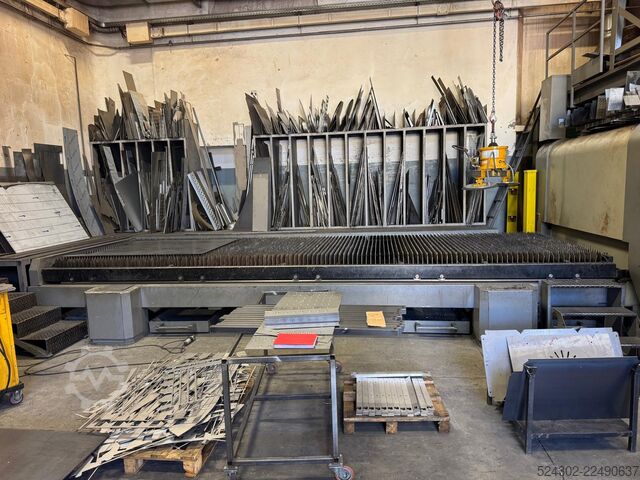 Laserschneidmaschine WARCOM W-FIBER 2060