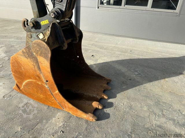 Raupenbagger Volvo EC140BL