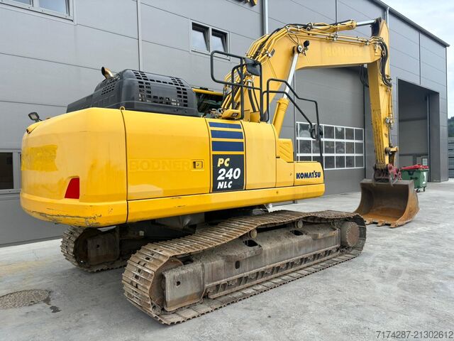 Raupenbagger Komatsu PC240NLC-11