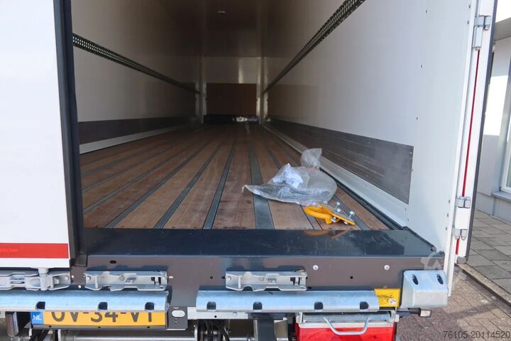 Koffer Wielton 3 Asser. Gesloten met Dhollandia klep 2500 kg L...