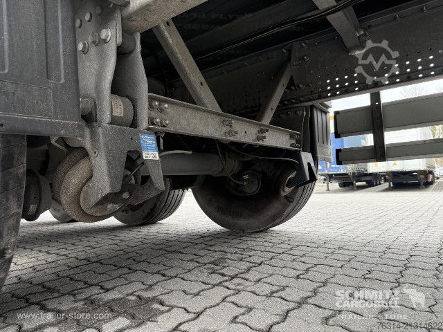 Auflieger mit Pritsche & Plane Schmitz Cargobull Curtainsider Standard Getränke