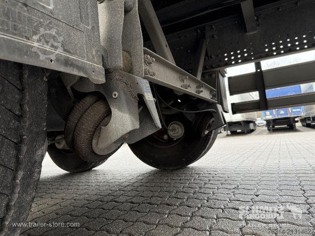 Auflieger mit Pritsche & Plane Schmitz Cargobull Curtainsider Standard Getränke