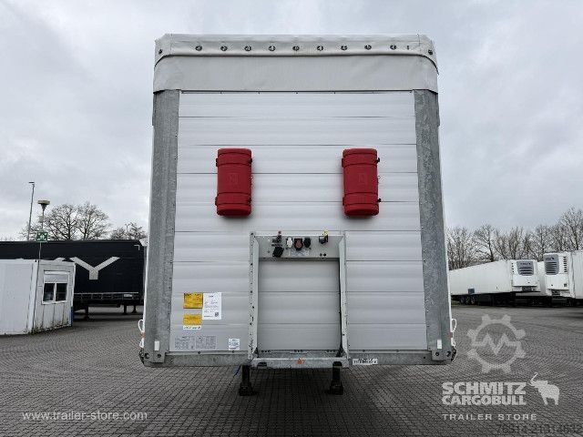 Auflieger mit Pritsche & Plane Schmitz Cargobull Curtainsider Standard Getränke