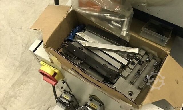 Automata eszterga CNC TORNOS 8SP