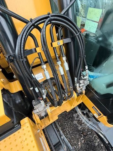 Rupsgraver CATERPILLAR 315 NEU