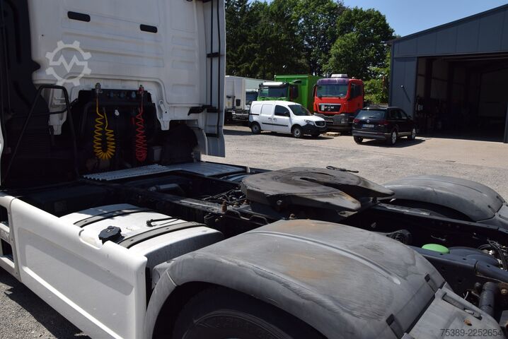 Standaard trekker MAN TGX  18.500 XXL Klima Retarder Navi Motorschaden