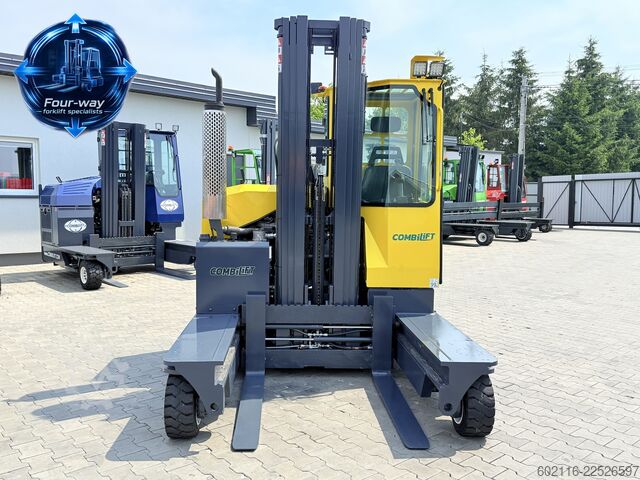 Wózek widłowy czterokierunkowy Combilift C3000 GAS TRIPLEX 6400 ONLY 953H CABIN