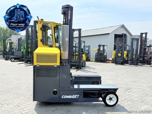 Wózek widłowy czterokierunkowy Combilift C3000 GAS TRIPLEX 6400 ONLY 953H CABIN