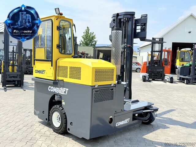 Wózek widłowy czterokierunkowy Combilift C3000 GAS TRIPLEX 6400 ONLY 953H CABIN