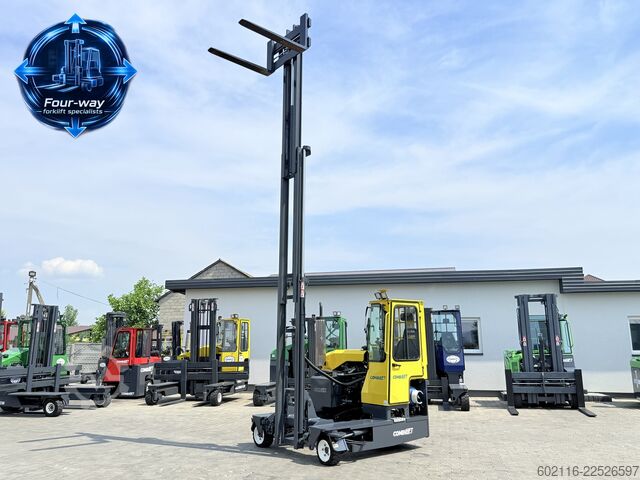 Wózek widłowy czterokierunkowy Combilift C3000 GAS TRIPLEX 6400 ONLY 953H CABIN