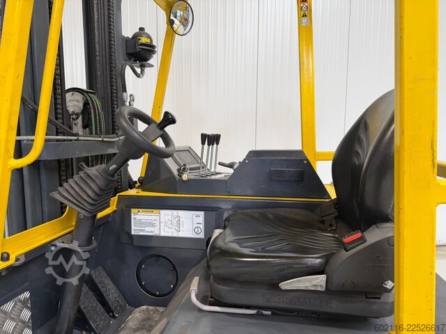 Wózek widłowy czterokierunkowy Combilift CBE3000 TRIPLEX 6500 POSITIONER