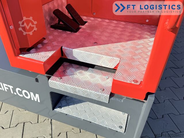 Wózek widłowy czterokierunkowy Combilift C3000GST GAS TRIPLEX 8300 FREE LIFT TOP1